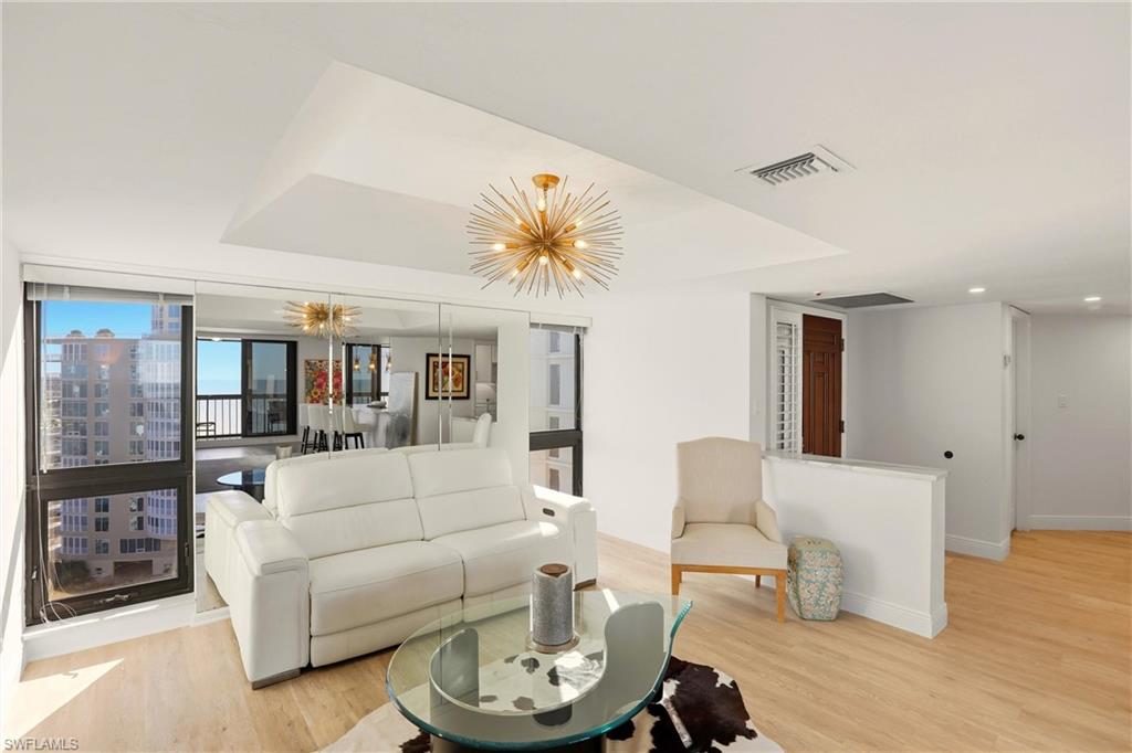 ESPLANADE CLUB - Residential