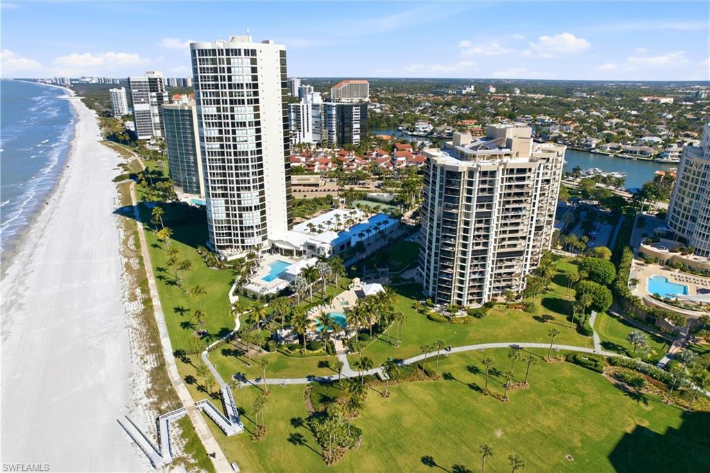 ESPLANADE CLUB - Residential