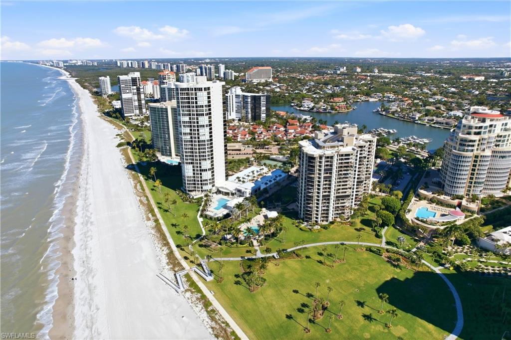 ESPLANADE CLUB - Residential