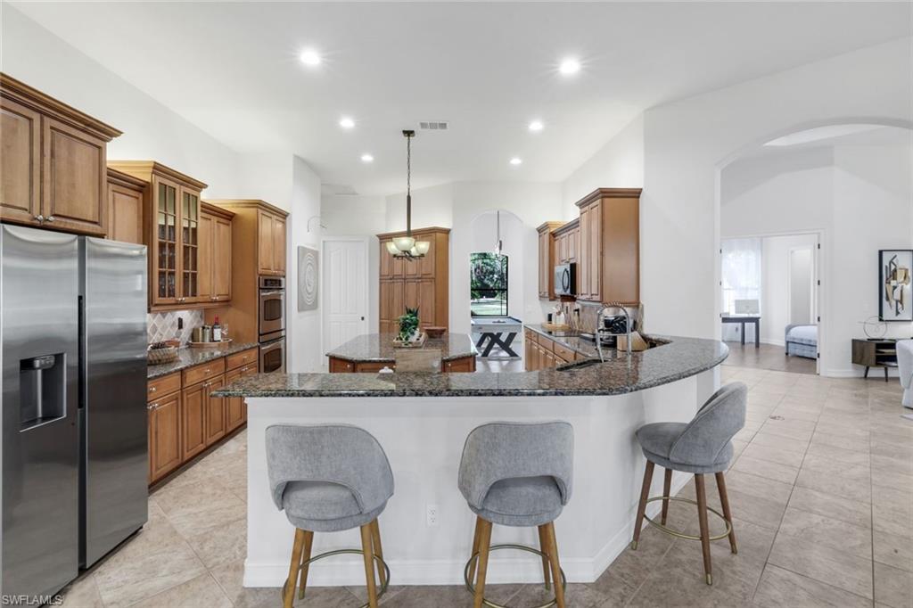 GOLDEN GATE ESTATES - Residential