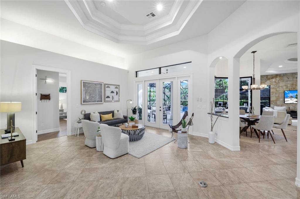 GOLDEN GATE ESTATES - Residential