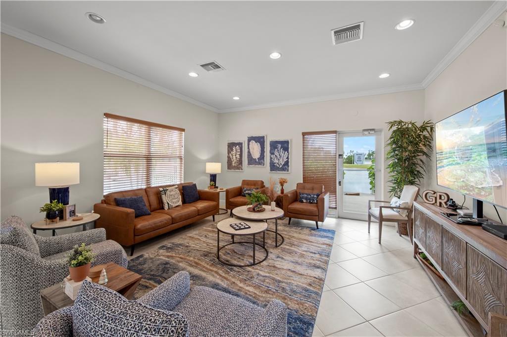 GULF REFLECTIONS - Residential Lease