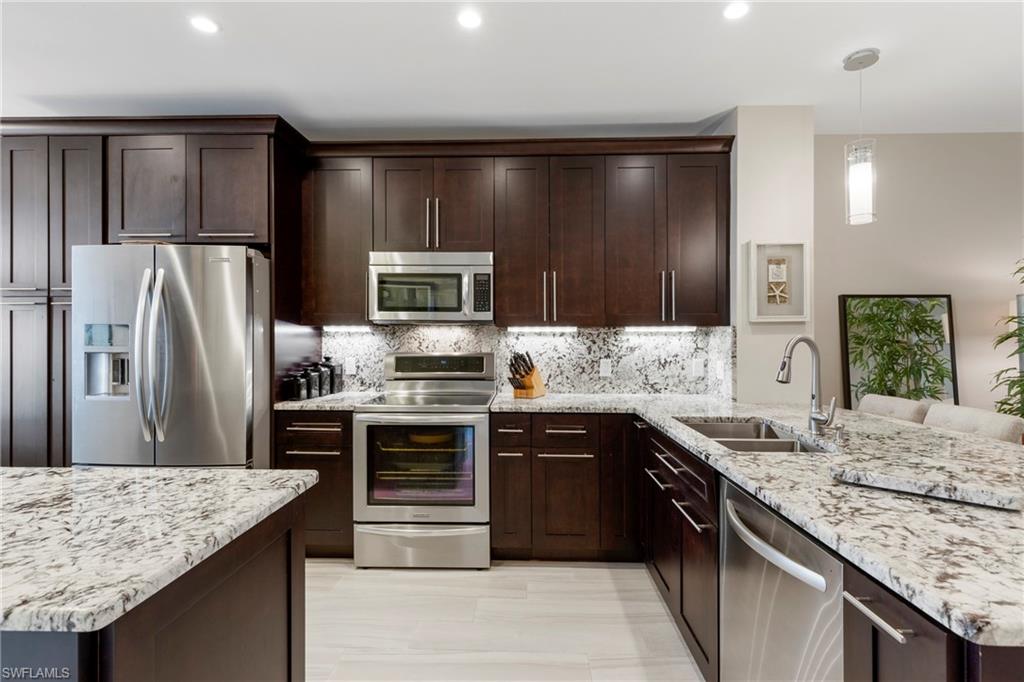 GULF REFLECTIONS - Residential Lease