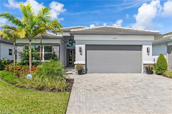 12303 BONNET DR, NAPLES, FL 34120 - Image b6be5fa616f2fddca81cf3d5ccab0421/2188398971
