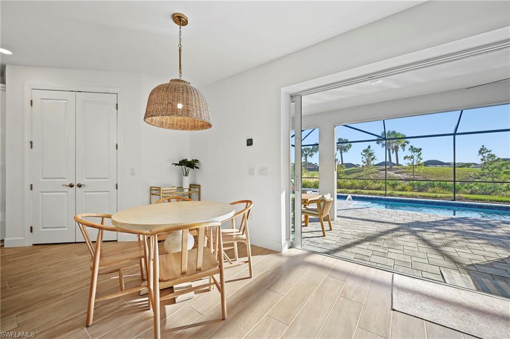 NORTHRIDGE - Residential