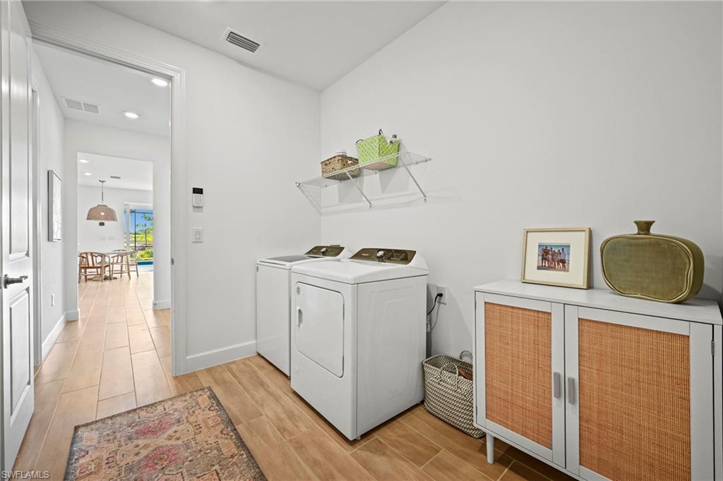 NORTHRIDGE - Residential