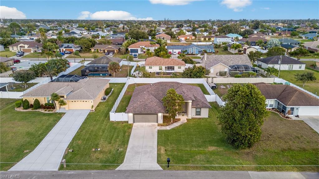 CAPE CORAL - Residential