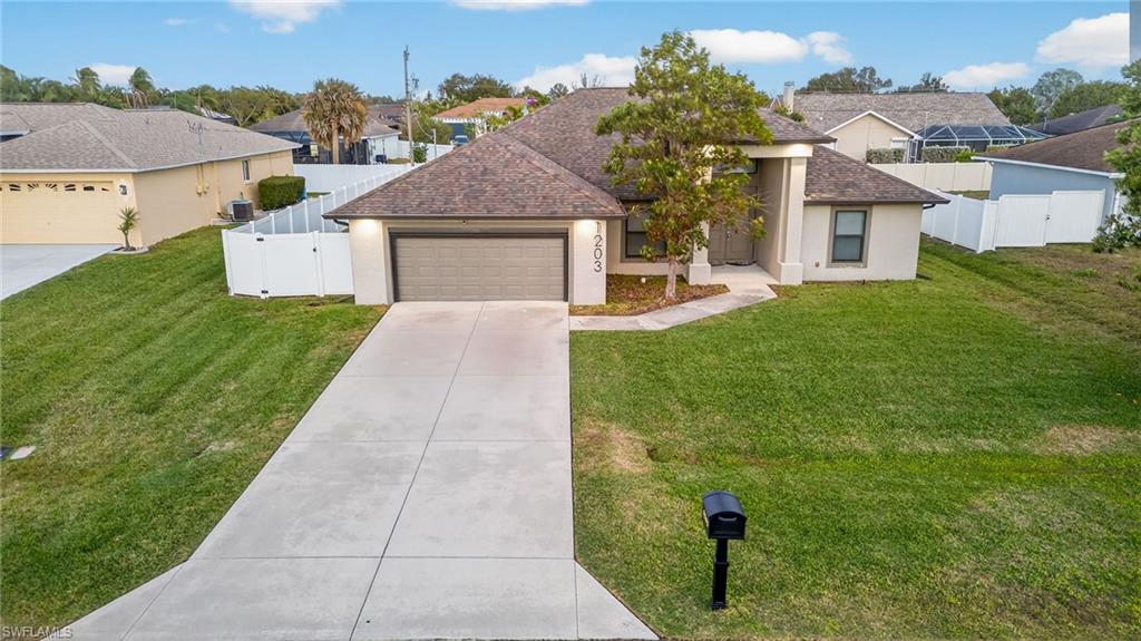 CAPE CORAL - Residential