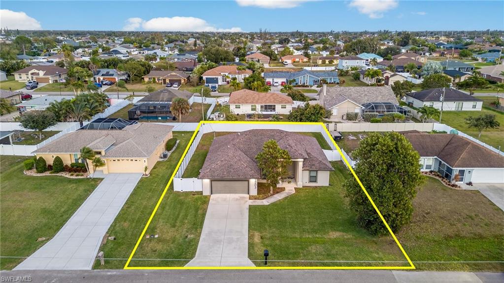 CAPE CORAL - Residential