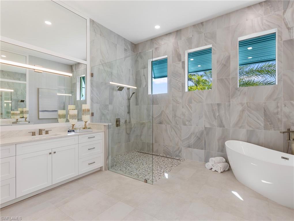 PALM ACRES - Residential