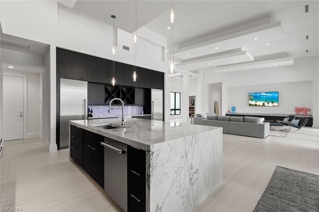 MARCO ISLAND - Residential