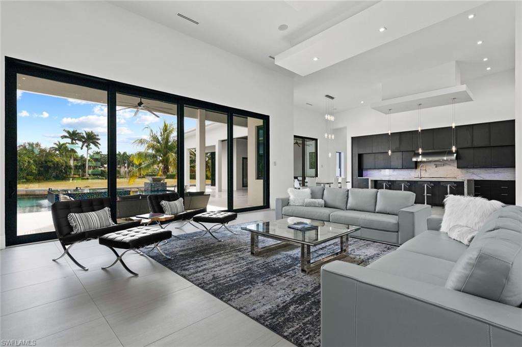 MARCO ISLAND - Residential