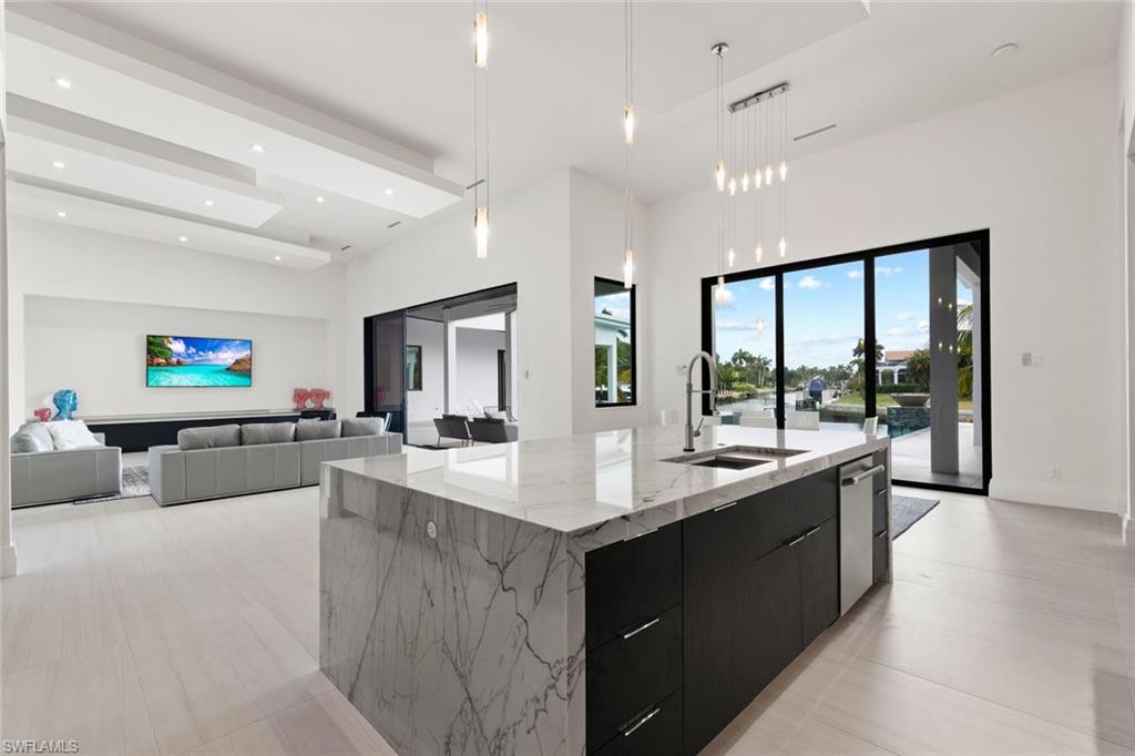 MARCO ISLAND - Residential