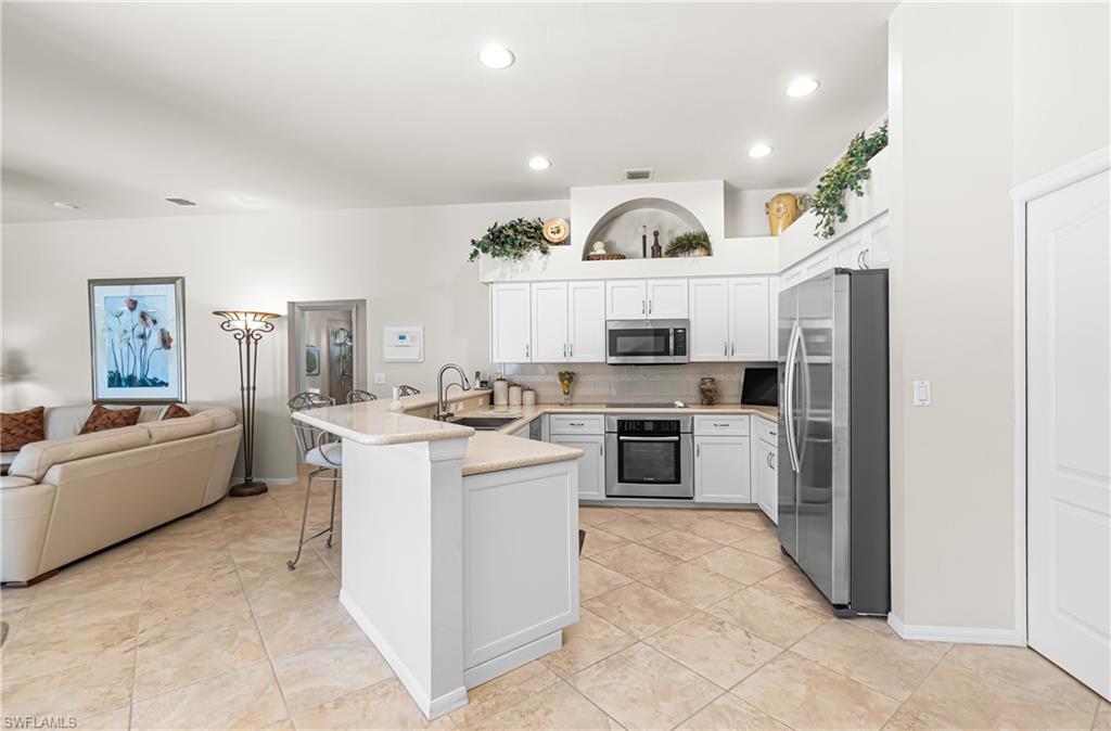 HERITAGE PALMS ESTATES - Residential