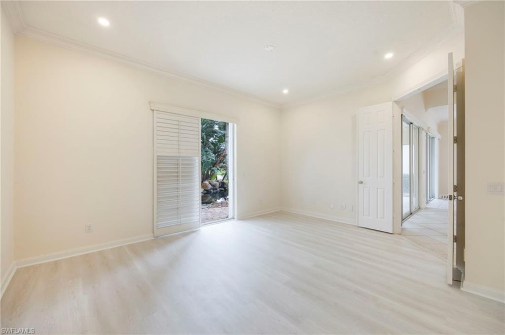 VILLAGE WALK - Residential