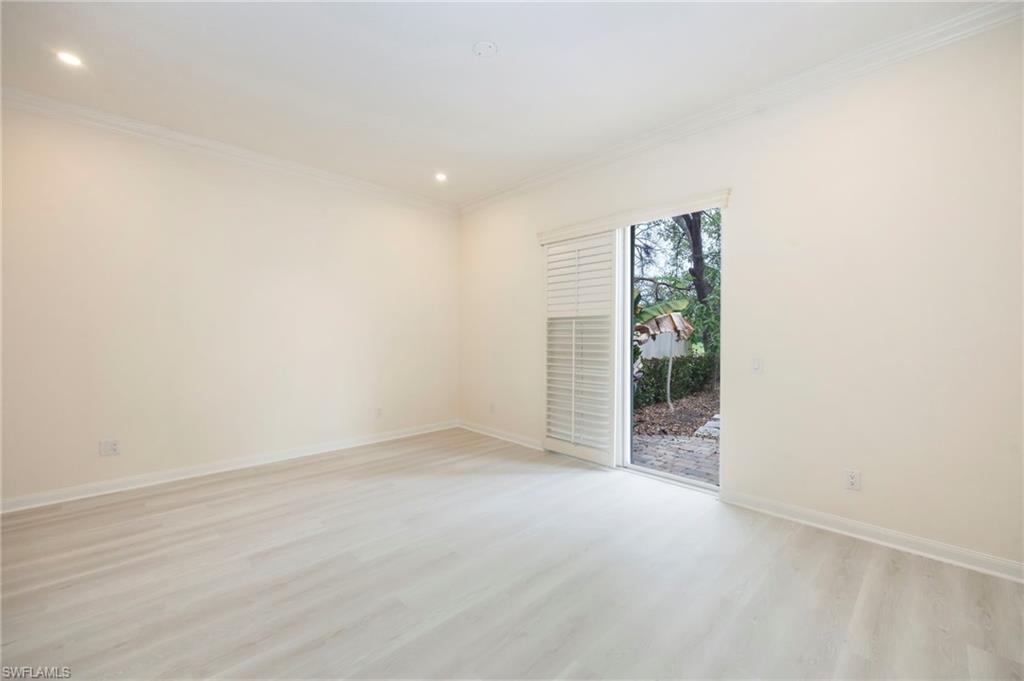 VILLAGE WALK - Residential