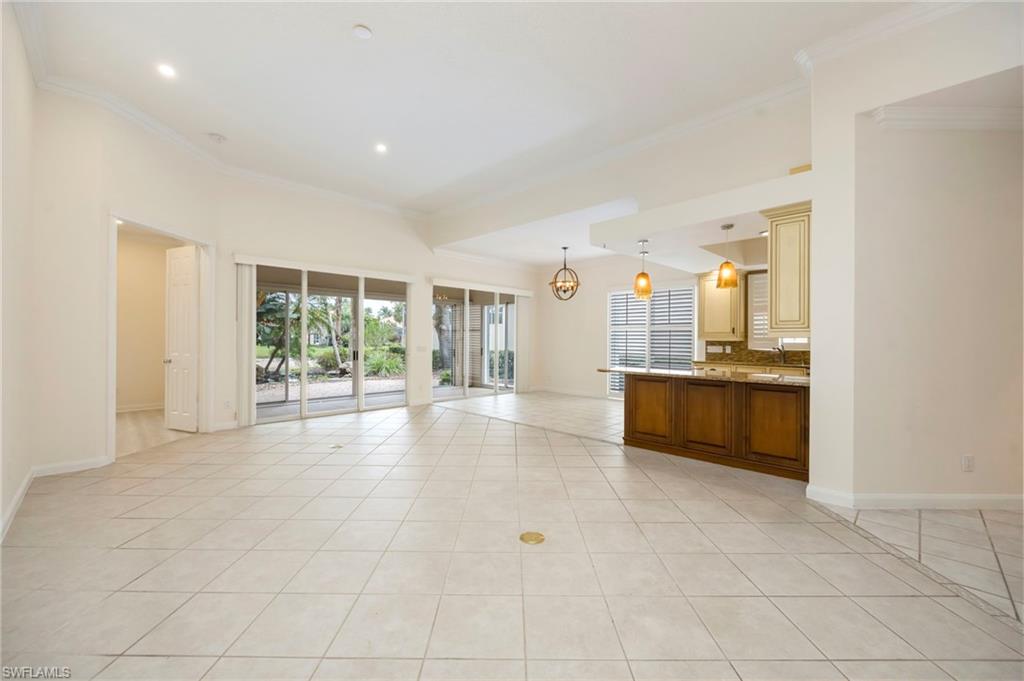 VILLAGE WALK - Residential