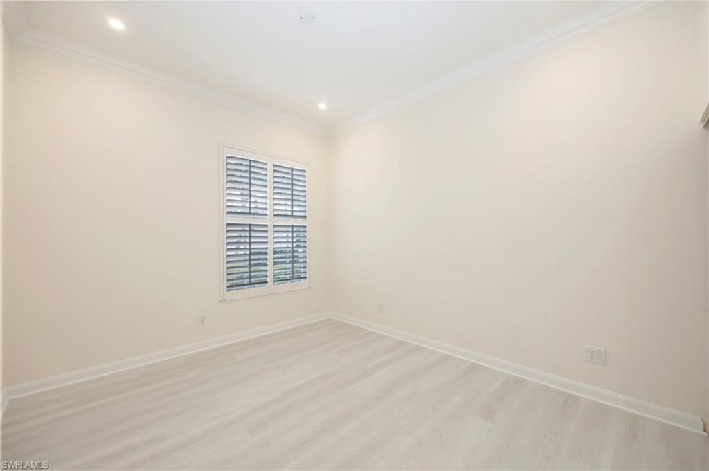 VILLAGE WALK - Residential