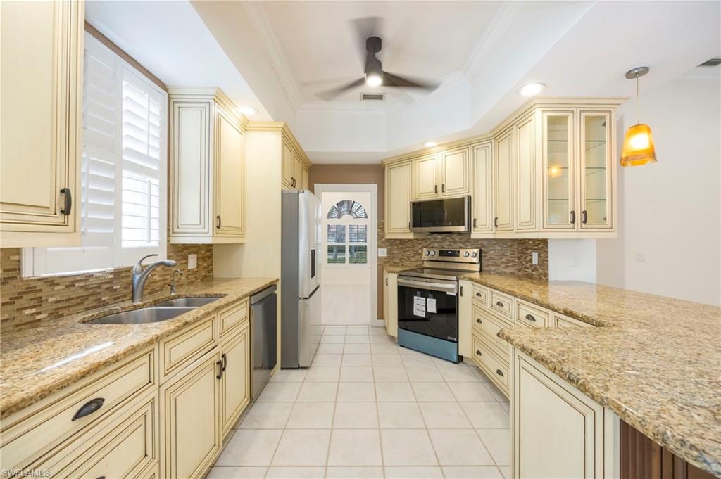 VILLAGE WALK - Residential