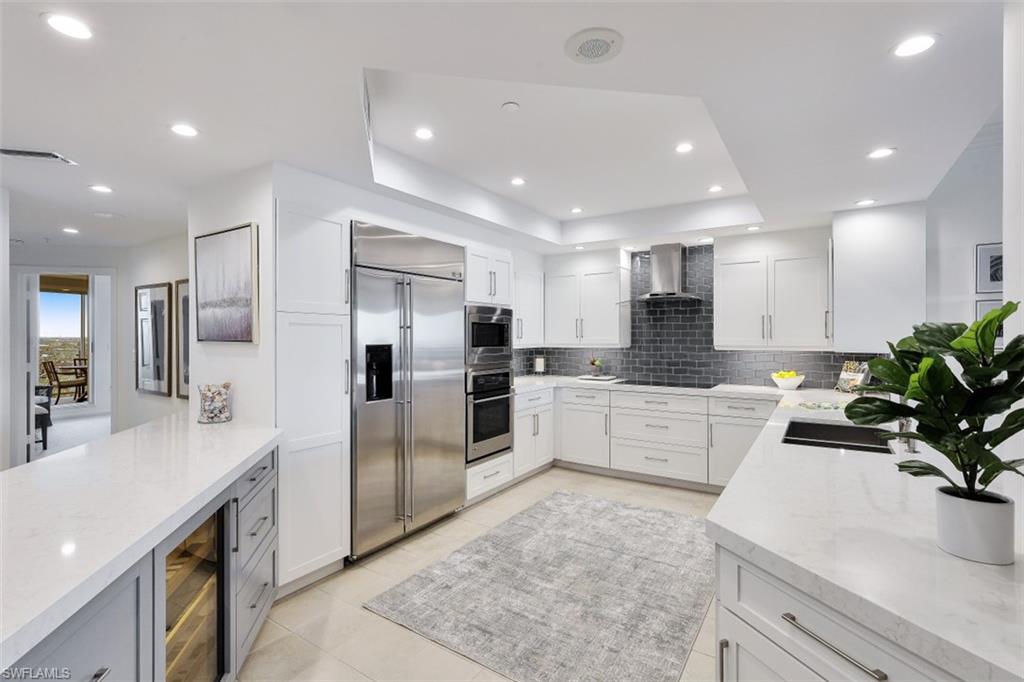 BAYPOINTE AT NAPLES CAY - Residential