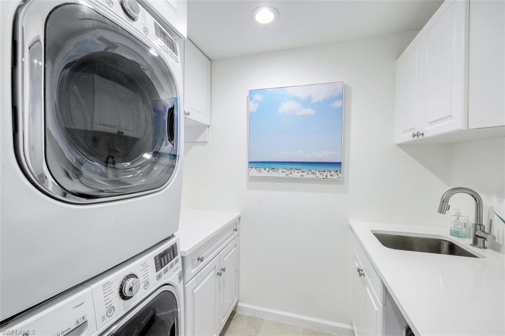 BAYPOINTE AT NAPLES CAY - Residential