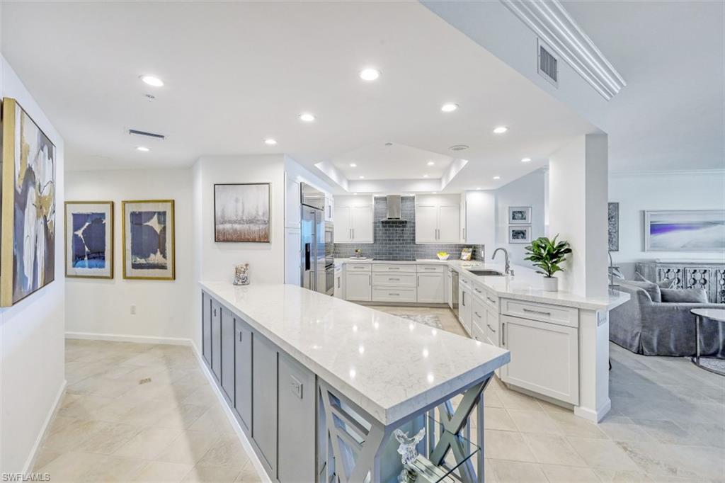 BAYPOINTE AT NAPLES CAY - Residential