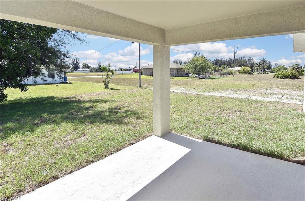 CAPE CORAL - Residential