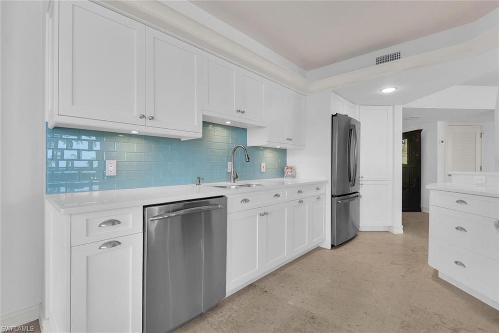 MERIDIAN CLUB - Residential Lease