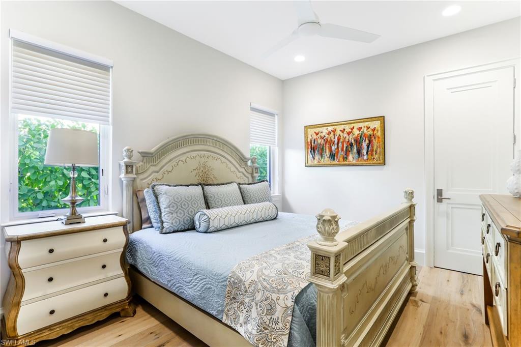 GOLDEN SHORES - Residential