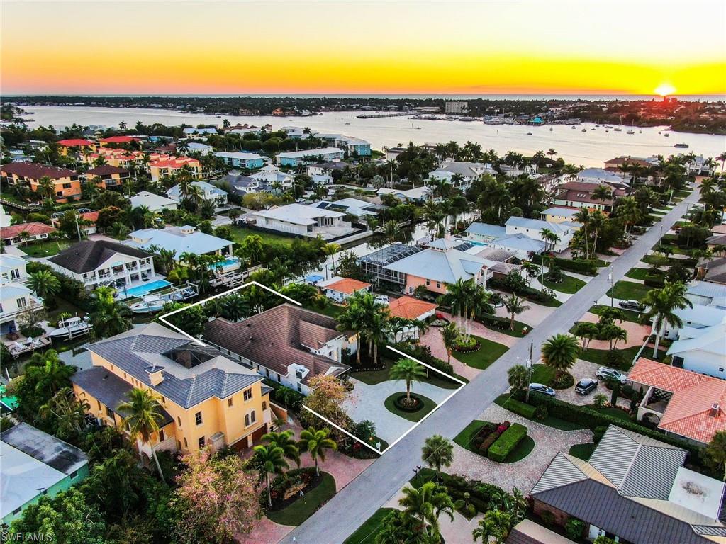 GOLDEN SHORES - Residential