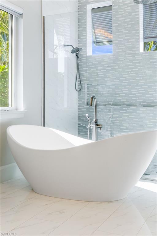 GOLDEN SHORES - Residential