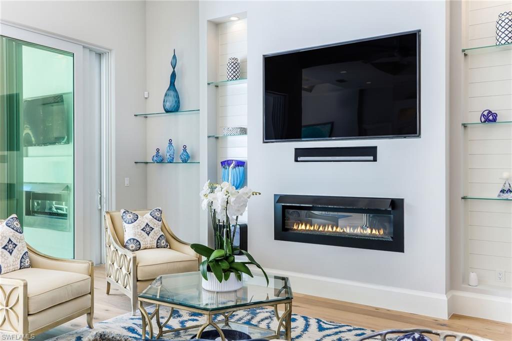 GOLDEN SHORES - Residential