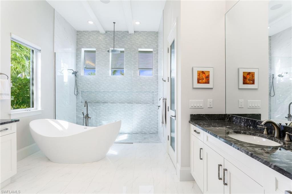 GOLDEN SHORES - Residential