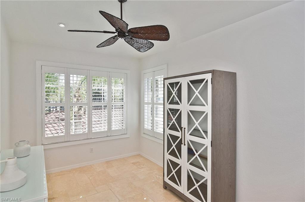 LIGHTHOUSE BAY - Residential