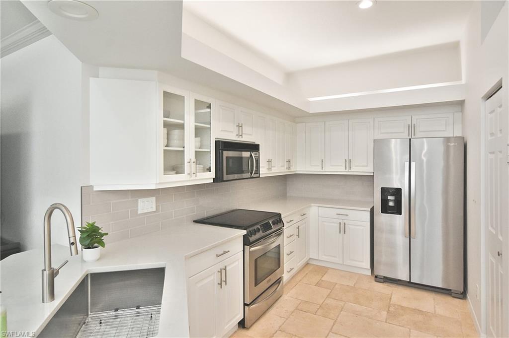 LIGHTHOUSE BAY - Residential