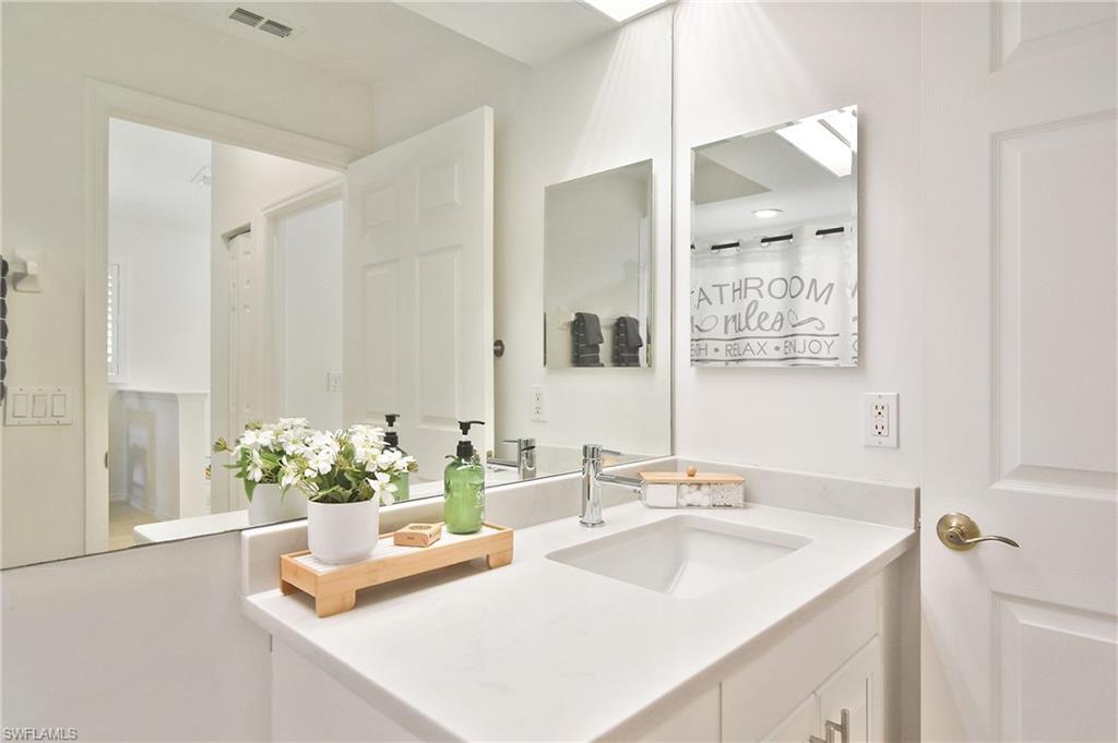 LIGHTHOUSE BAY - Residential