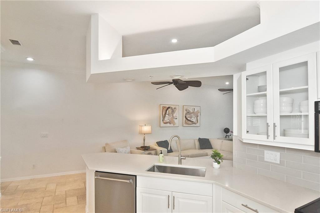 LIGHTHOUSE BAY - Residential