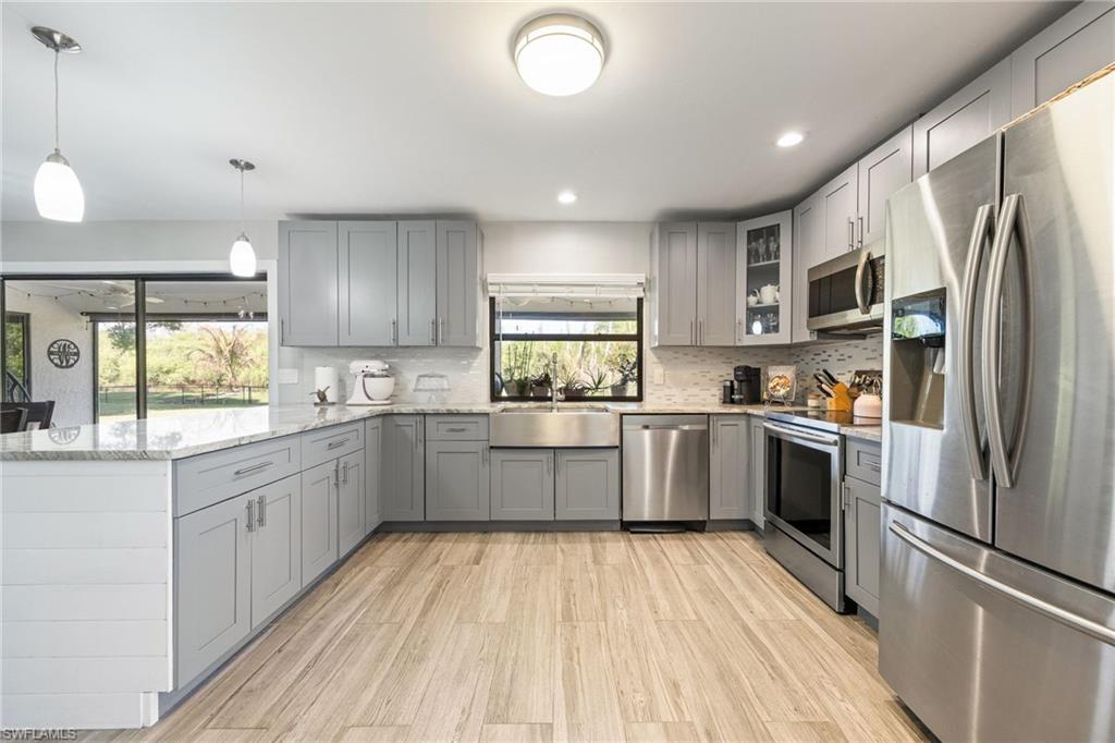 EAGLE RIDGE - Residential