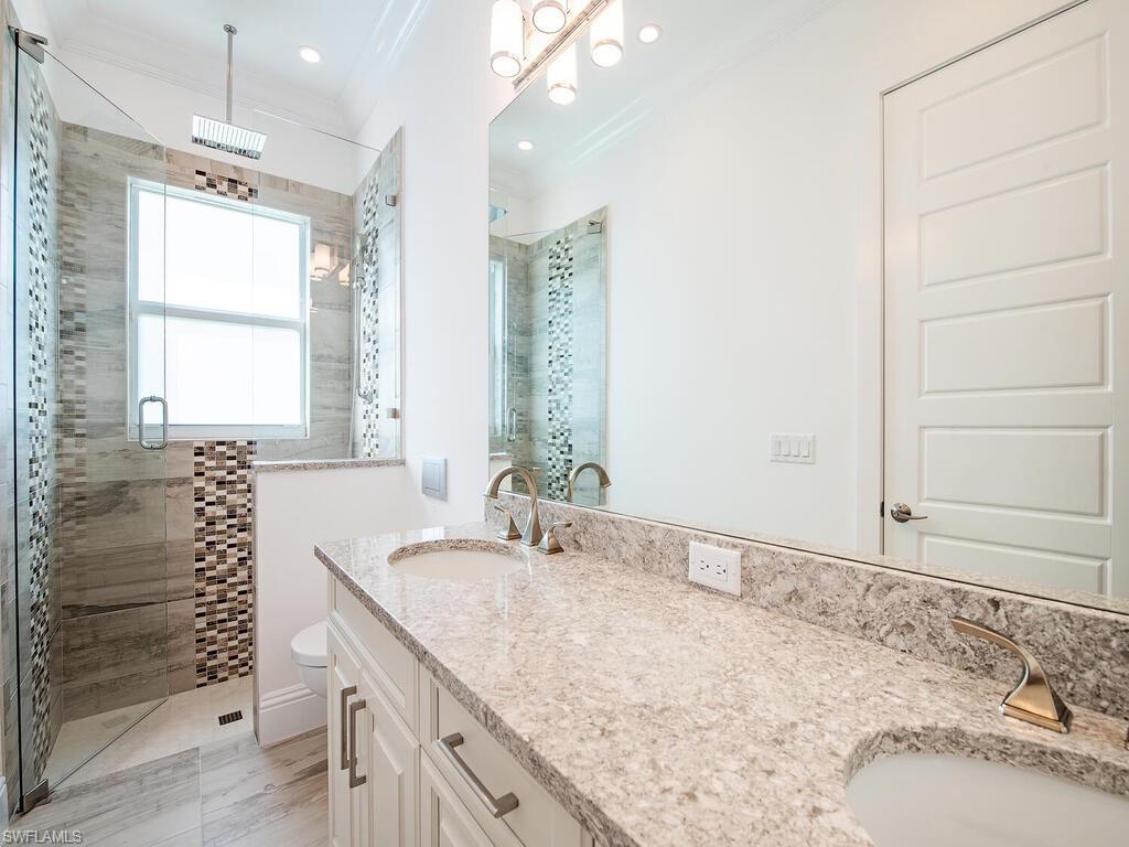 PINE RIDGE - Residential