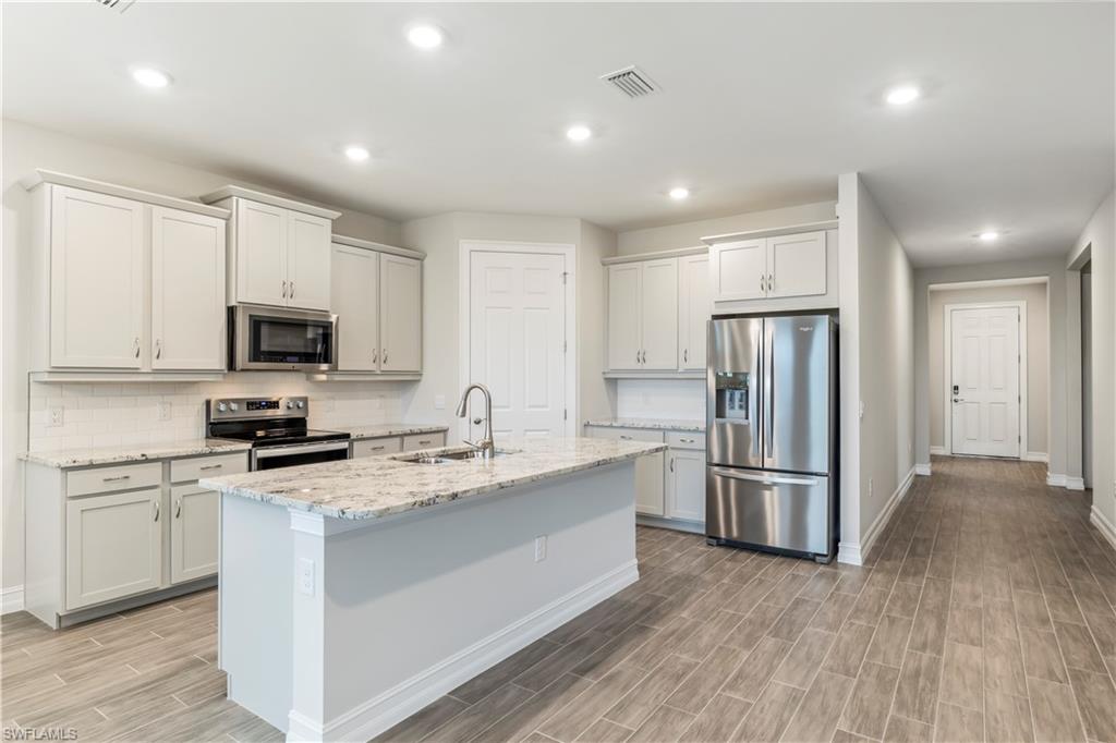 STONEWATER - Residential