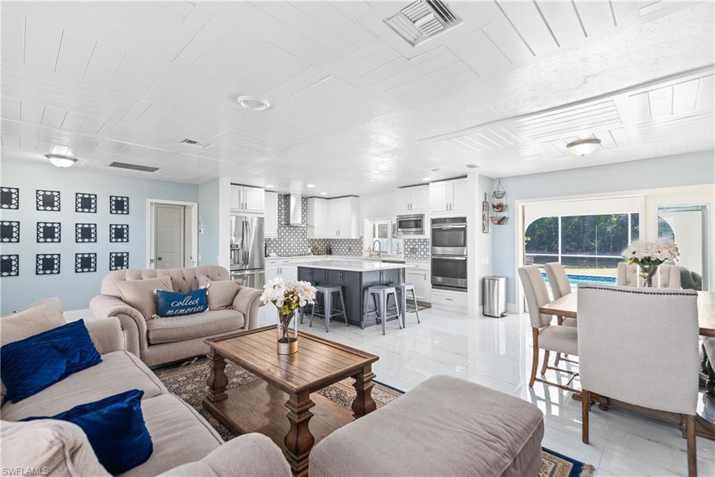 GOLDEN GATE CITY - Residential