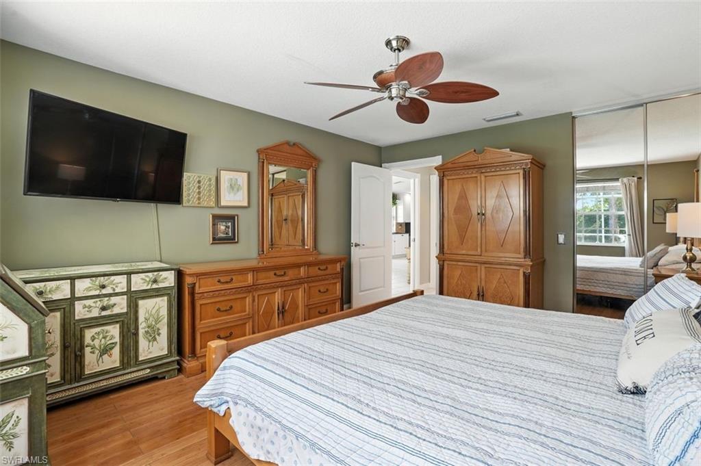 VILLAGE WALK - Residential