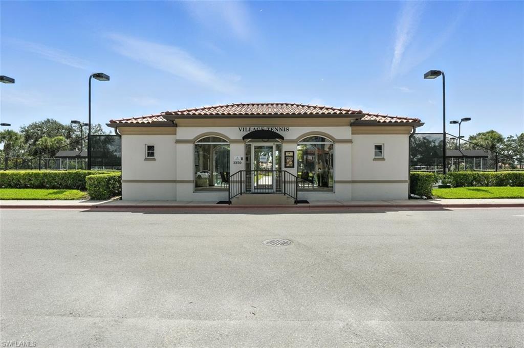 VILLAGE WALK - Residential