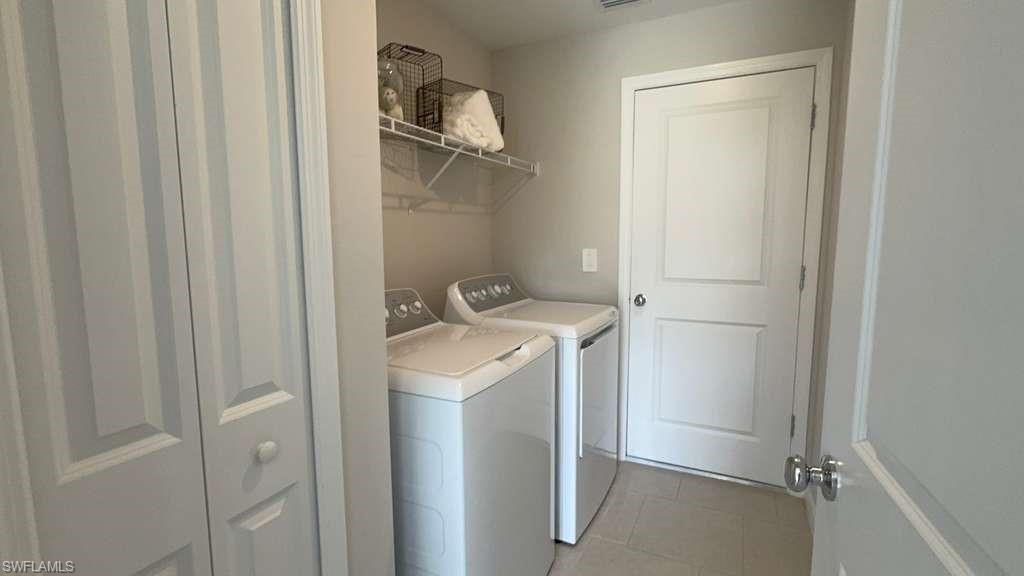 SAVANNA LAKES - Residential Lease