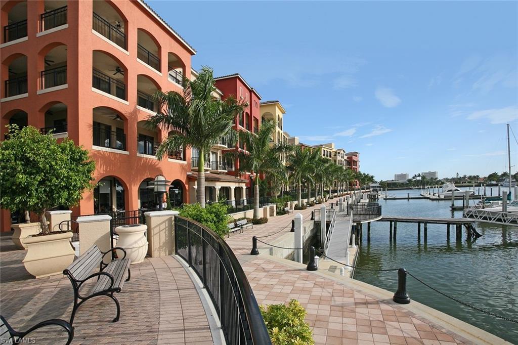 ESPLANADE - Residential