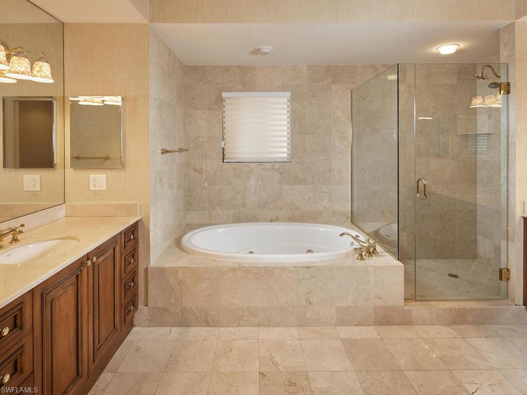 ESPLANADE - Residential