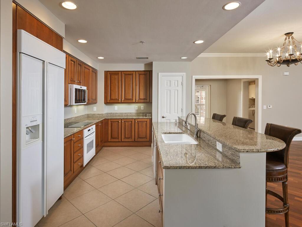 ESPLANADE - Residential