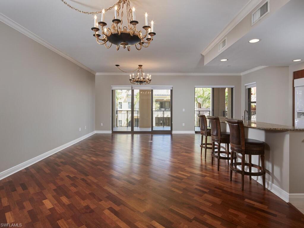 ESPLANADE - Residential