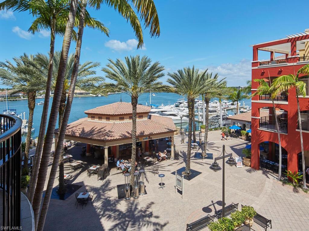 ESPLANADE - Residential