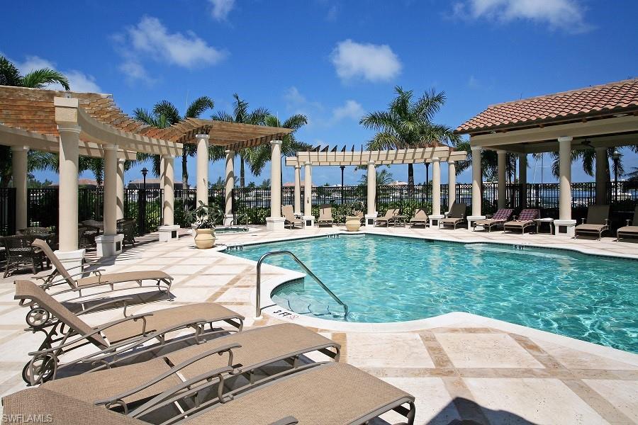 ESPLANADE - Residential